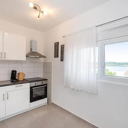 Apartamento Beautiful In With Wifi Rtina